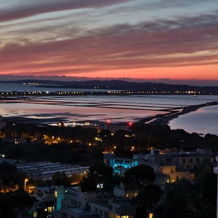 T2 Hyeres 5 Personnes Apartment Екстериор снимка